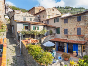 Apartment La casa del Fale di Collodi by Interhome Collodi